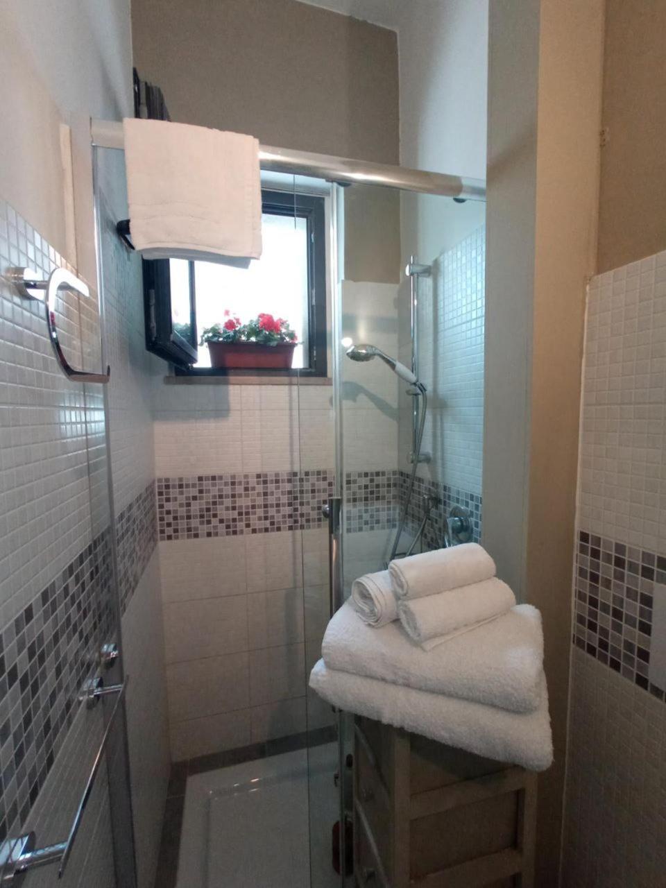 Myhouse Hotel Olbia Buitenkant foto